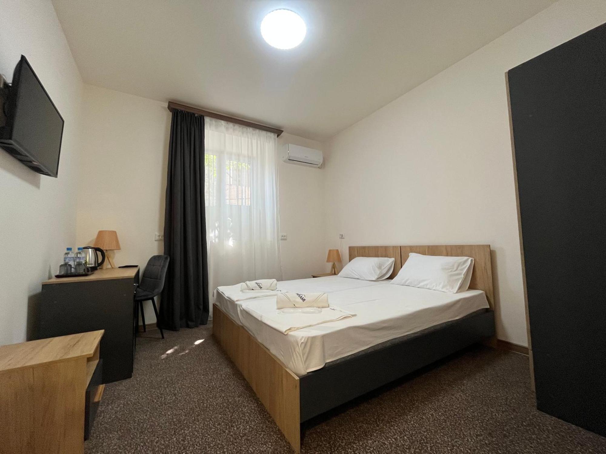 Hotel Arami By Downtown Yerevan Room photo